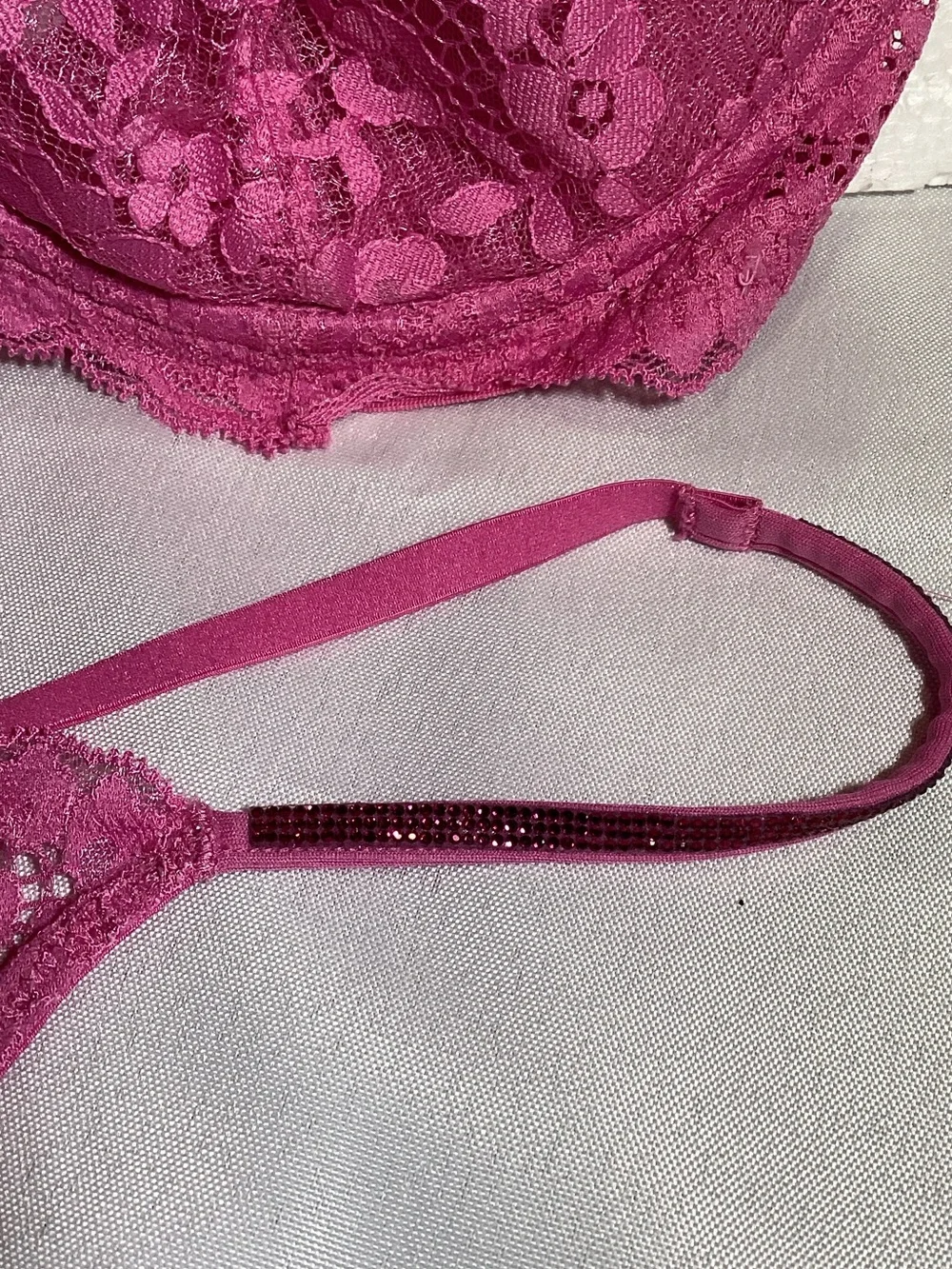 Victoria's Secret Hot Pink Lace Underwire Bra & Thong Set